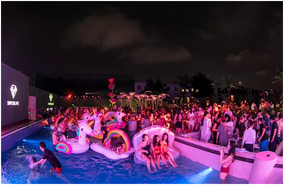 無氯游泳池系統(tǒng)，無氯游泳池，露天無氯游泳池