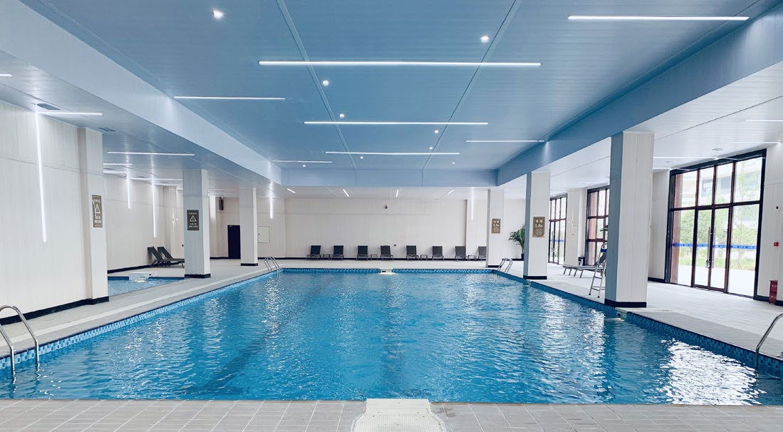 尊商夢(mèng)想小鎮(zhèn)室內(nèi)恒溫泳池工程現(xiàn)場(chǎng)