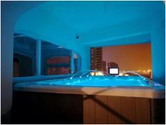 <b>無邊際泳池的優(yōu)勢(shì)太多，值得你帶回家！</b>