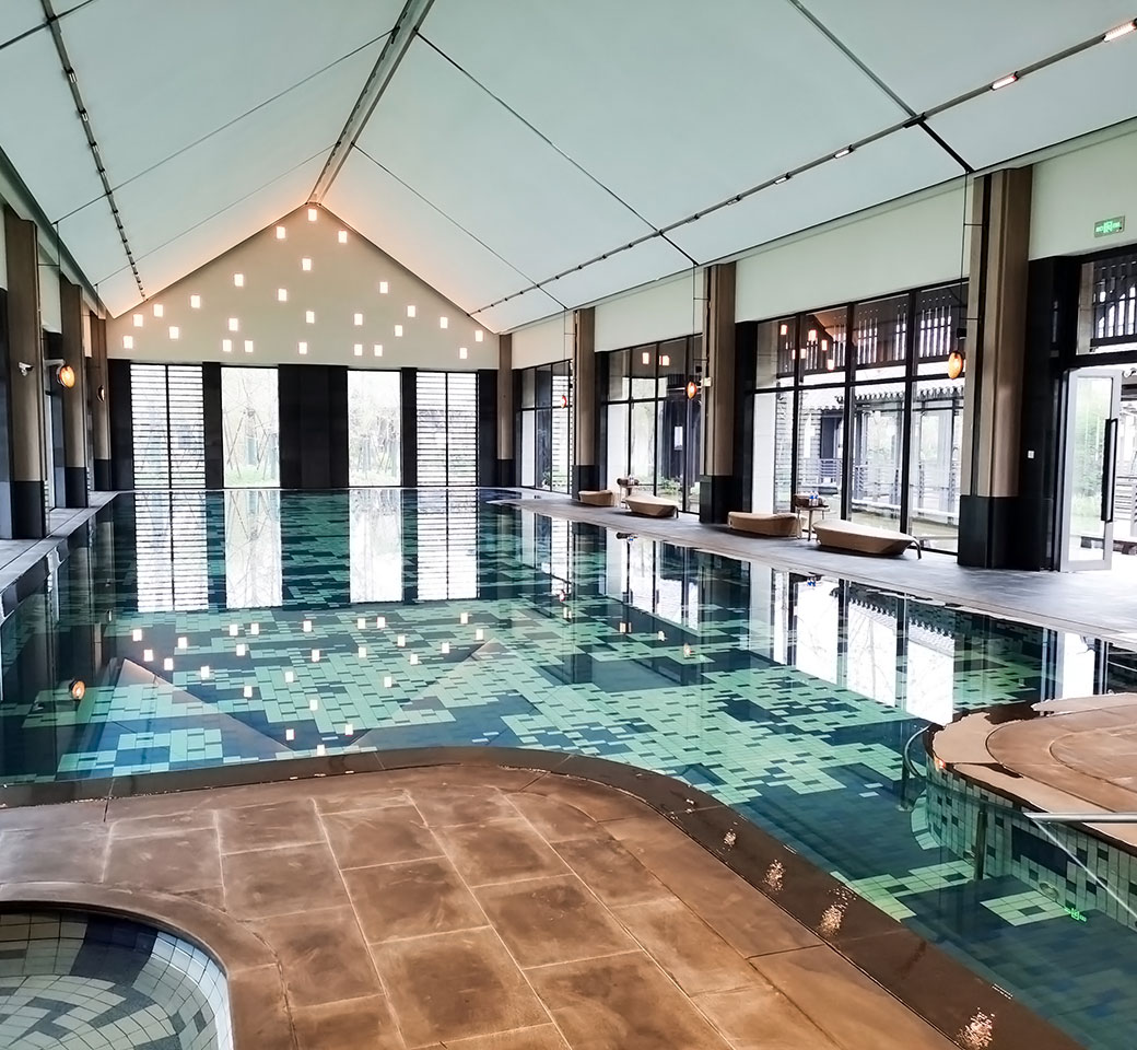 室內(nèi)泳池 室內(nèi)泳池