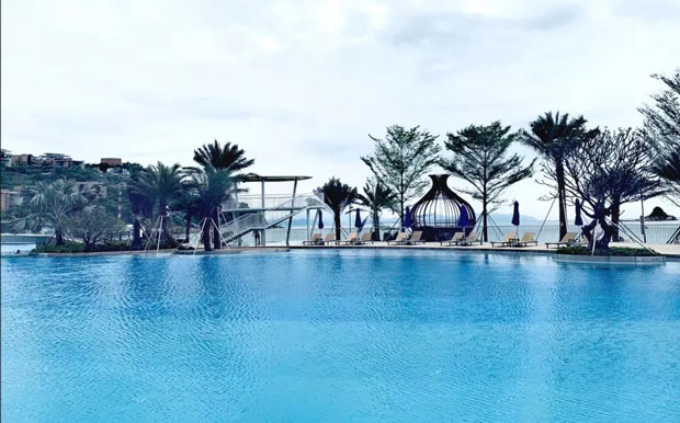 低氯泳池水處理系統(tǒng)是如何使泳池水質(zhì)更健康？